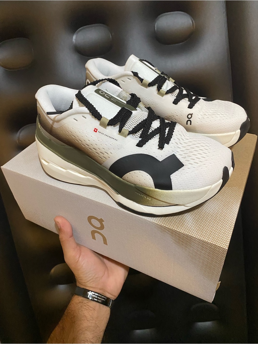 On Running cloudboom max Men's Running Shoes — White & Olive
